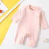 Wholesale of Derong baby one-piece suits for boys and girls, warm clothes for spring and autumn, newborn pajamas, and crawling clothes Specification image